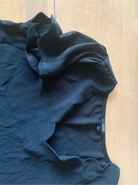 iris Black Ruffle Sleeve Blouse